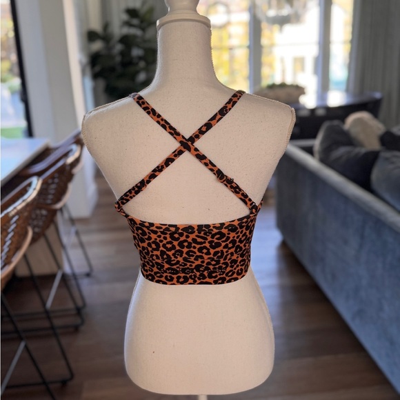 Leopard Print Crop Top - Picture 3 of 5
